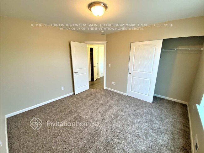 Building Photo - 1524 Bedstone Dr SE