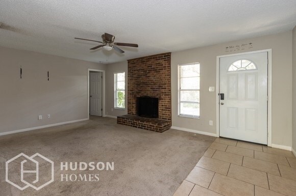 Building Photo - NOW AVAILABLE! 410 Ruby Ave, Deland, FL, 3...