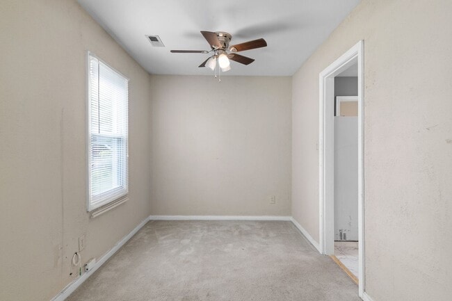Building Photo - 503 Woodfin Rd