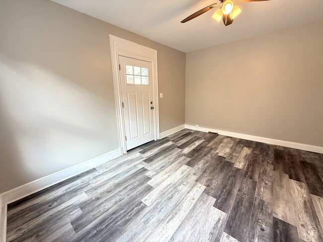 Building Photo - 200 Nassau Pl