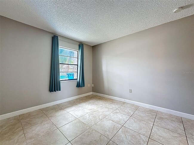 Building Photo - 7116 Barclay Ave