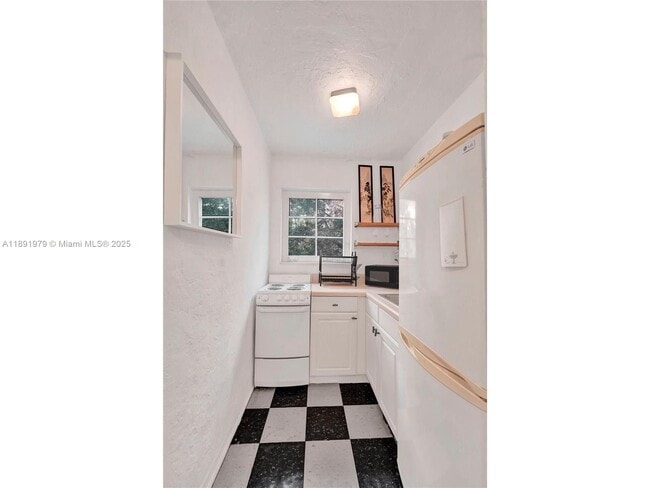 Building Photo - 260 Euclid Ave