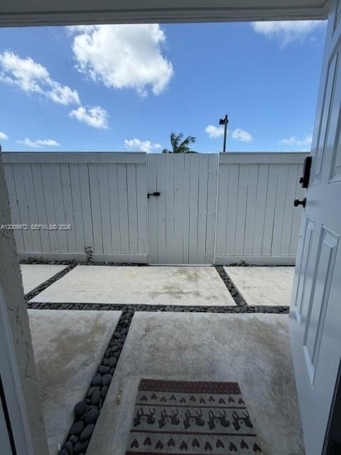 Building Photo - 4590 SW 68th Ct Cir