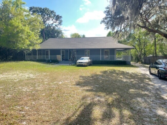 Building Photo - 9332 Trevarthon Rd