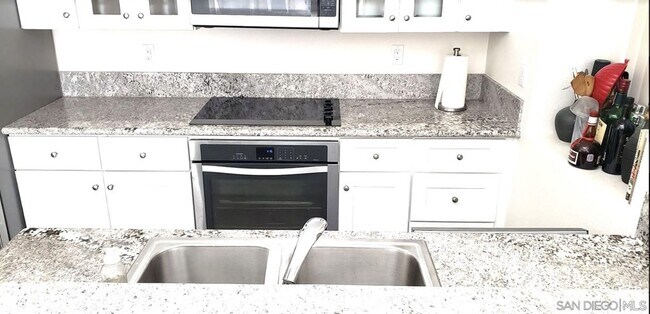 Building Photo - 3148 Via Alicante Via