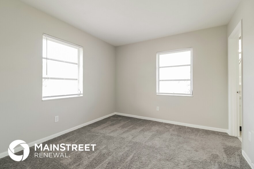 Building Photo - 1927 English Dr