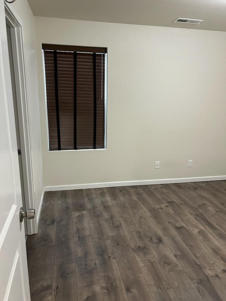 Master bedroom - 280 Forest Ln