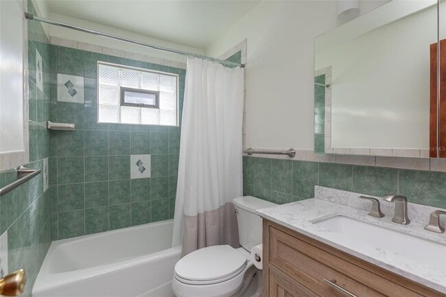 Building Photo - 11343 87th Ave