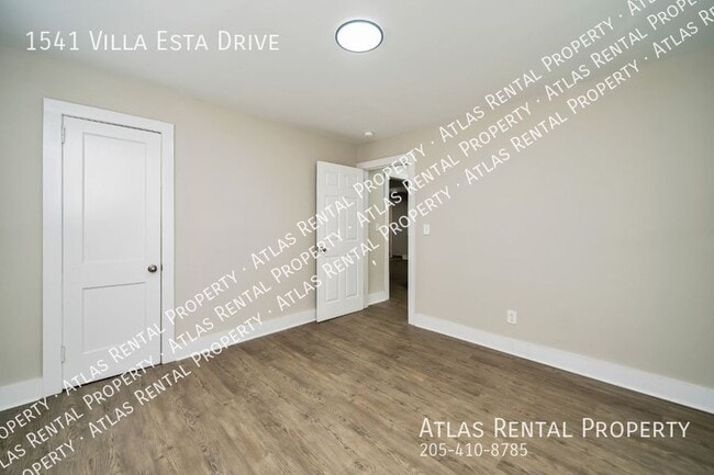 Building Photo - 1541 Villa Esta Dr