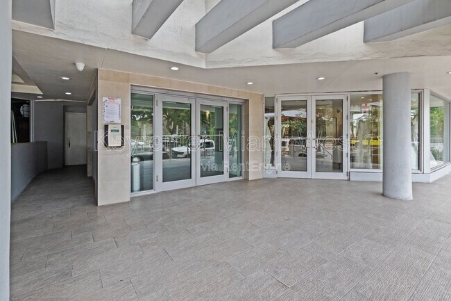 Building Photo - 2977 McFarlane Rd