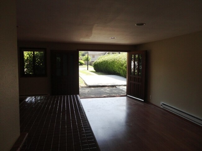 Building Photo - 1014 NW 178th St