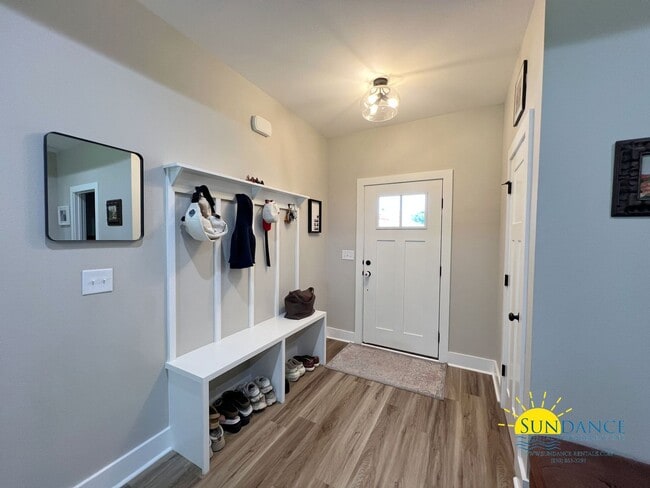 Building Photo - Spacious 4BR Home with Modern Finishes in Mossy Oaks Plantation!