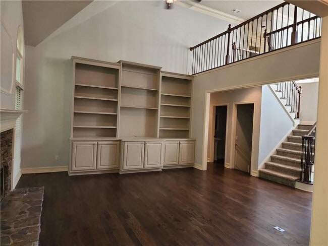 Building Photo - 606 Villa Estates Ln