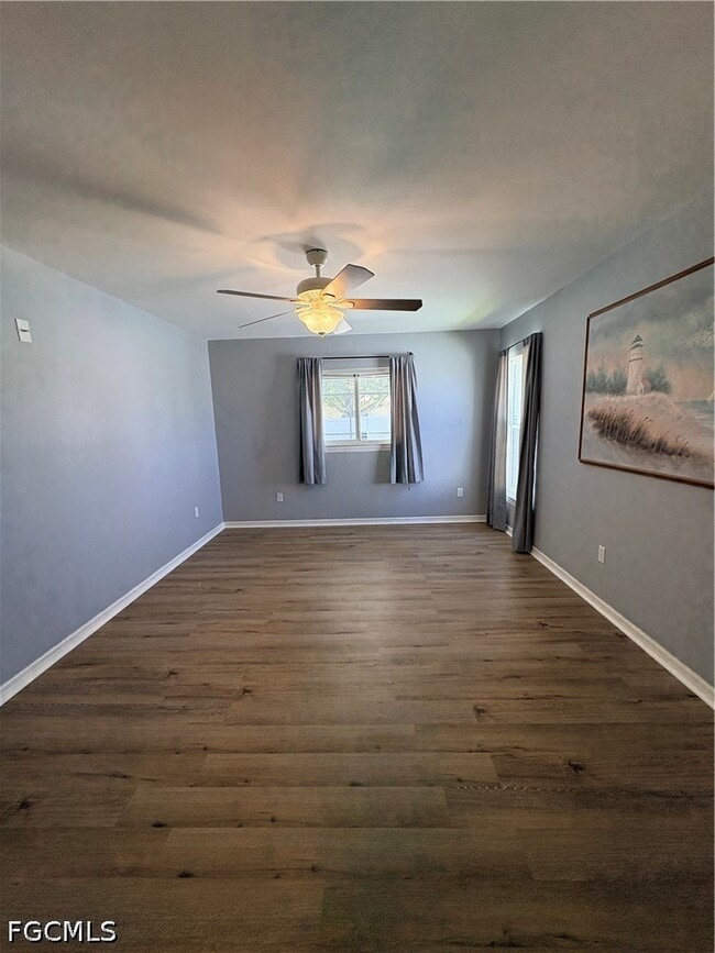 Building Photo - 3710 SW 13th Ave