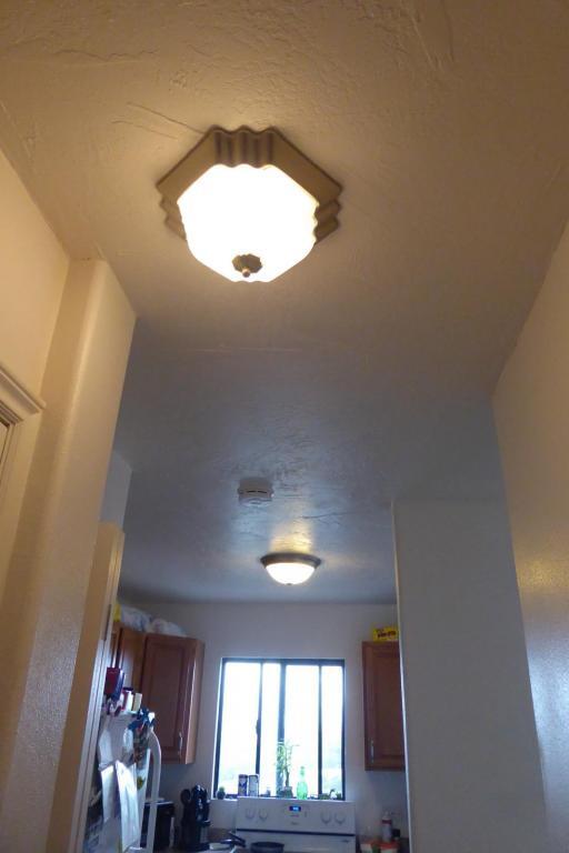 Building Photo - 495 Liholiho Street, Mount Thomas 204