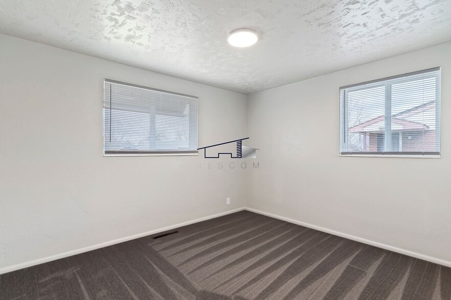 Building Photo - 138 Lynnwood Dr