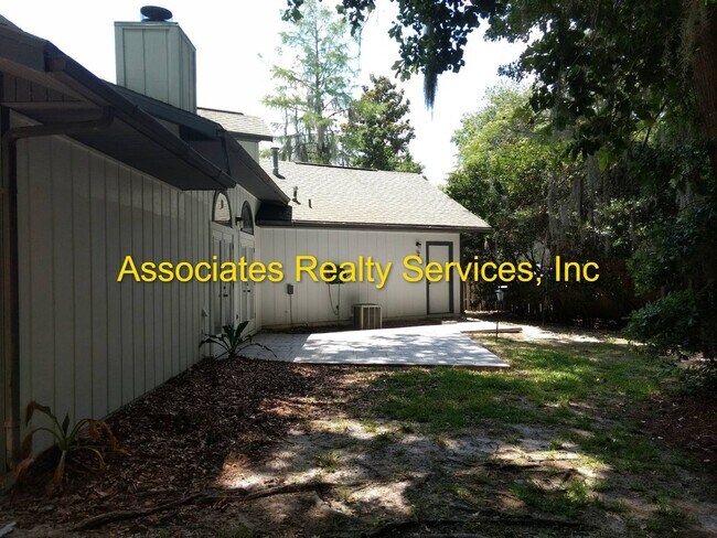 Building Photo - Cute Cottage Home on Cul-de-Sac!!