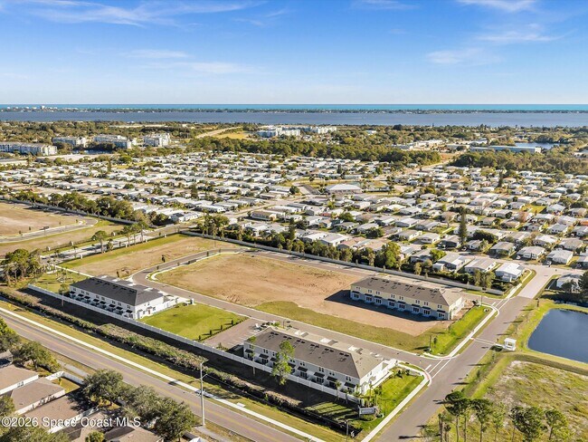 Building Photo - 4444 Jetty Ln