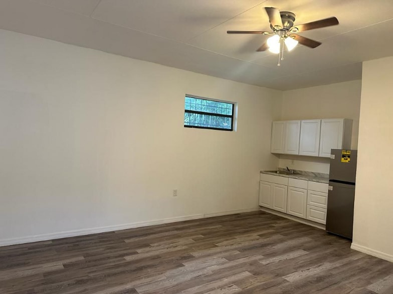 Building Photo - 2394 Orange Center Blvd