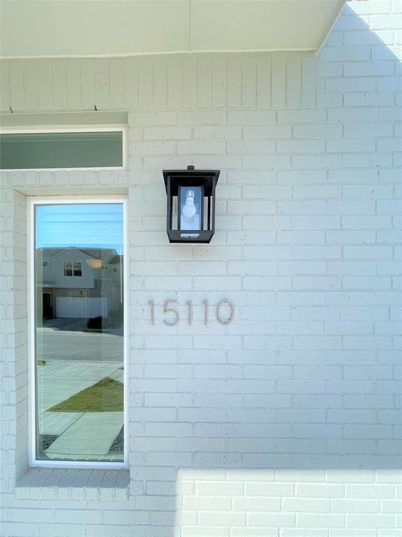 Building Photo - 15110 Forum Ave