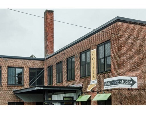 Building Photo - 406 Lincoln St