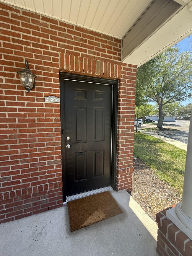 Building Photo - 24200 Harbour Vista Cir