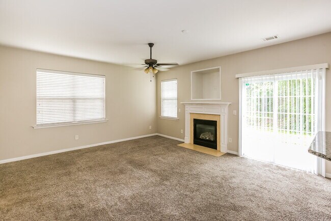 Building Photo - 934 Old Forester Ln