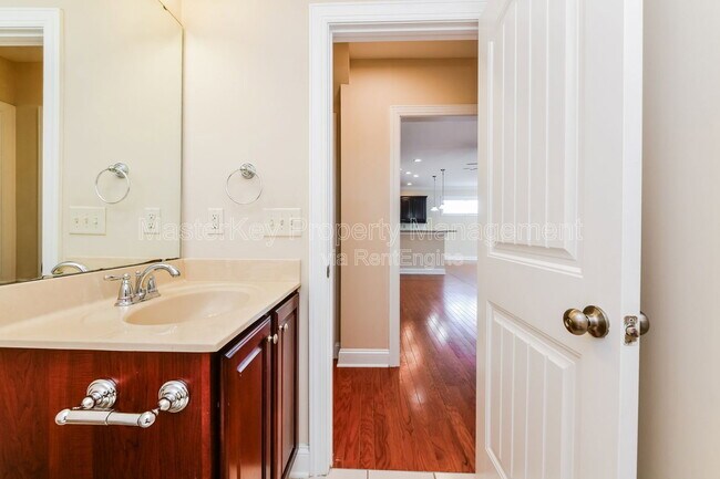 Building Photo - 906 Keaton Ridge Court