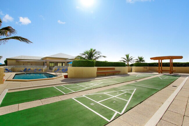 Building Photo - 5540 N Ocean Dr