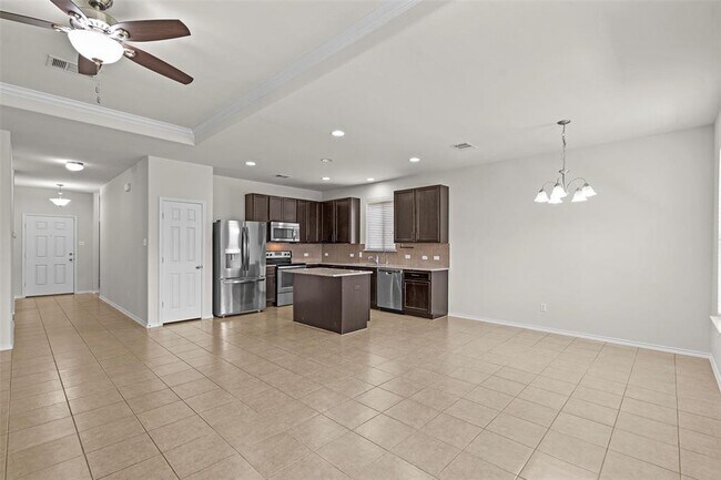 Building Photo - 156 Marcheeta Way