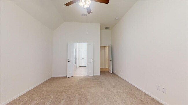 Building Photo - 32307 Elmwood Mnr