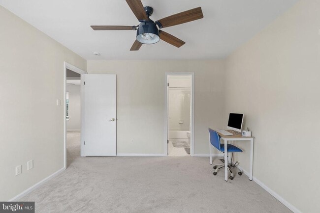 Building Photo - 424 Revere Dr