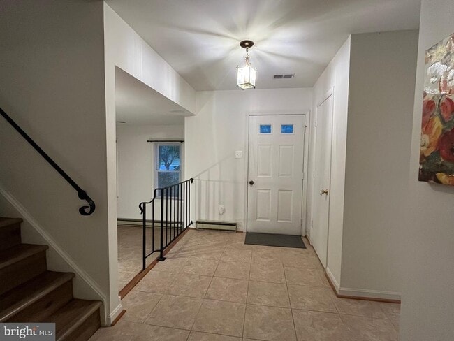 Building Photo - 12701 Pinecrest Rd