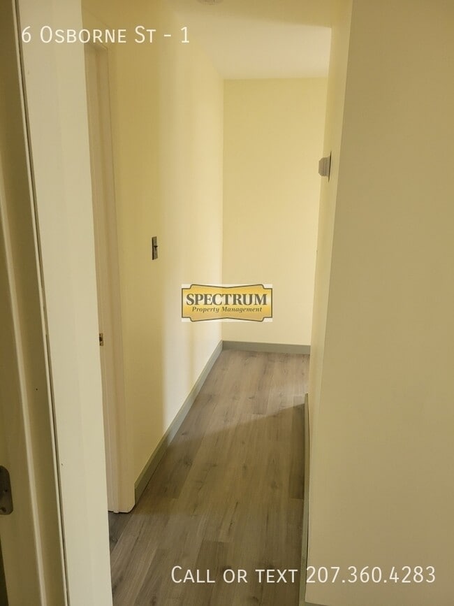 Building Photo - 6 Osborne St