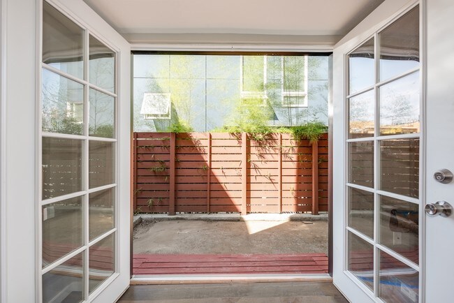 Building Photo - Boylston Flats