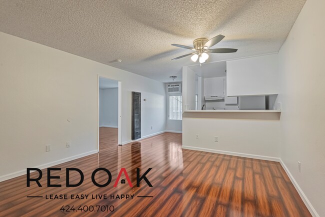 Building Photo - Now Pre-Leasing ~ Captivating One Bedroom ...