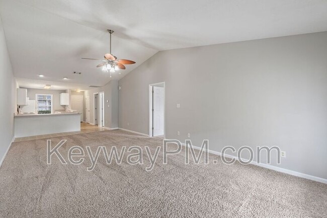 Building Photo - 1006 Bertram Rd