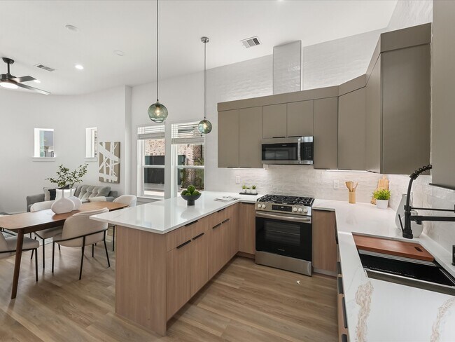 Building Photo - 2598 W Tidwell Rd