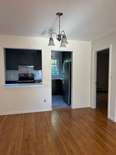 Building Photo - 30 Summit Rd