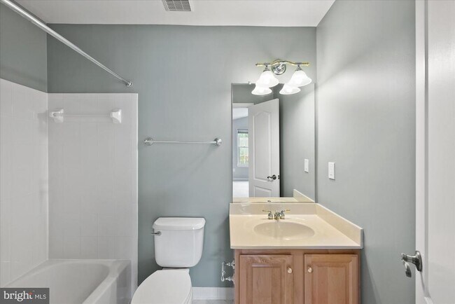 Building Photo - 1308 Wild Oak Terrace