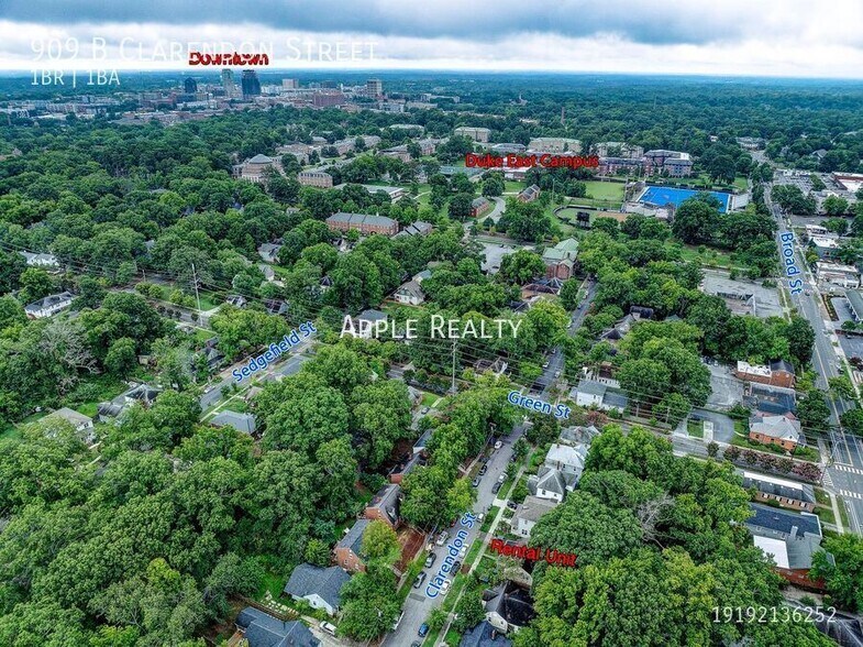 Building Photo - 909 Clarendon St