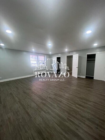 Building Photo - 585 Elizabeth Ave