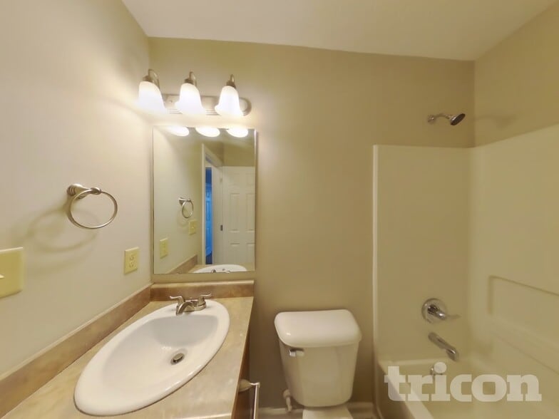 Building Photo - 710 Montezuma Express Dr