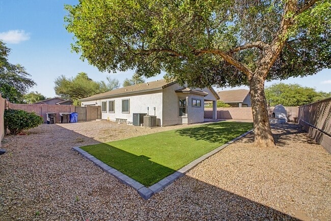 Building Photo - 3533 E Joseph Way