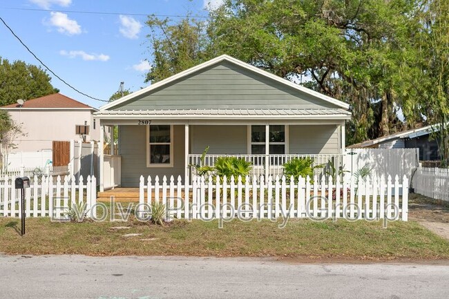 Building Photo - 2807 S Brown Ave