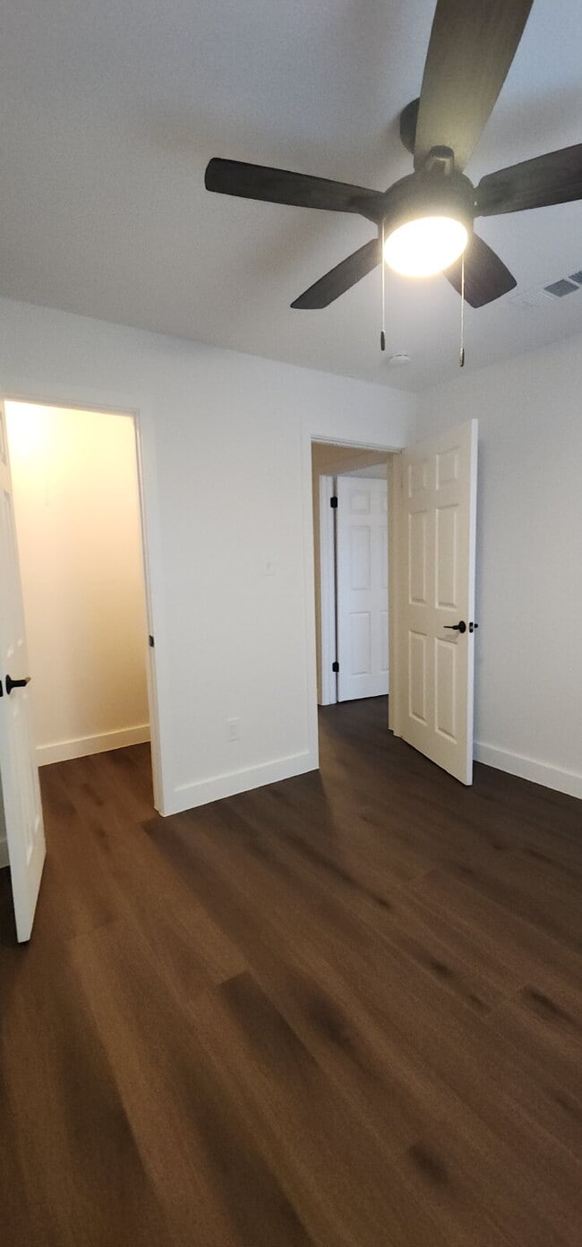 Building Photo - 1112 Concord Dr