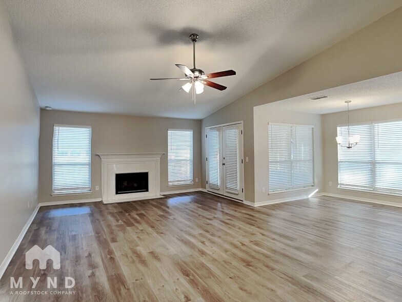 Building Photo - 3231 Trotting Horse Pl