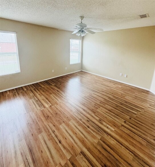 Building Photo - 1728 Chesterwood Dr