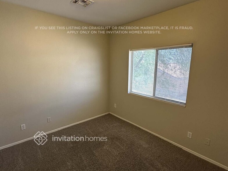 Building Photo - 1750 W Union Hills Dr