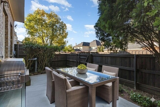 Building Photo - 4613 Penelope Ln